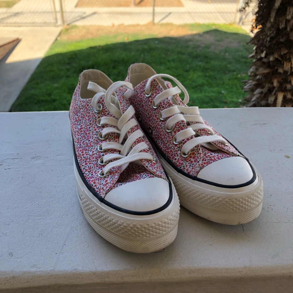 Platform converse